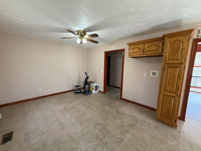 115 Lake Shore Drive, Pikeville, TN 37367