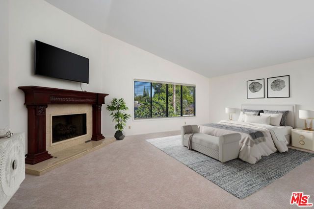 13031 Magnolia Boulevard, Sherman Oaks, CA 91423