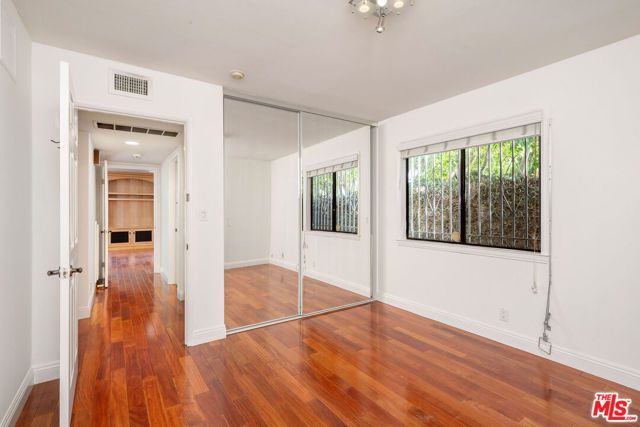 13031 Magnolia Boulevard, Sherman Oaks, CA 91423