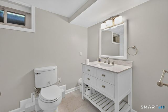 50 Woodridge Circle, West Hartford, CT 06107