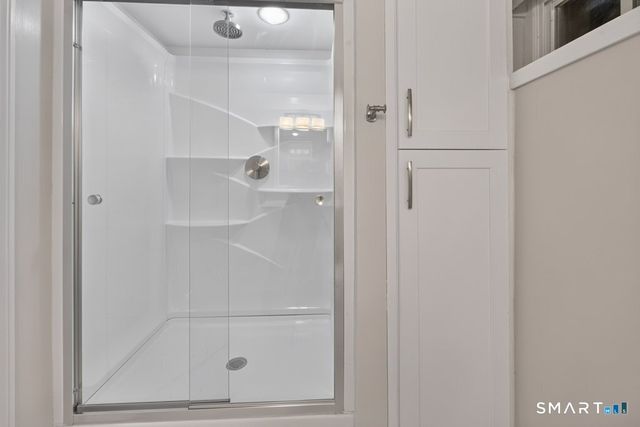 50 Woodridge Circle, West Hartford, CT 06107
