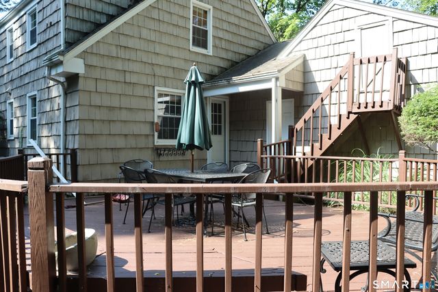 50 Woodridge Circle, West Hartford, CT 06107