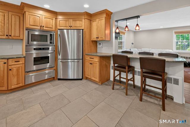 50 Woodridge Circle, West Hartford, CT 06107