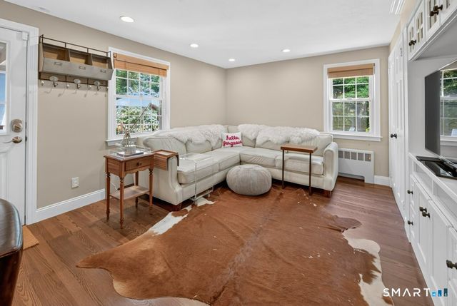 50 Woodridge Circle, West Hartford, CT 06107