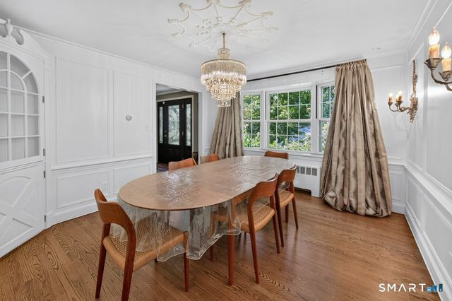 50 Woodridge Circle, West Hartford, CT 06107