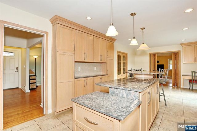 787 Schaefer Avenue, Oradell, NJ 07649