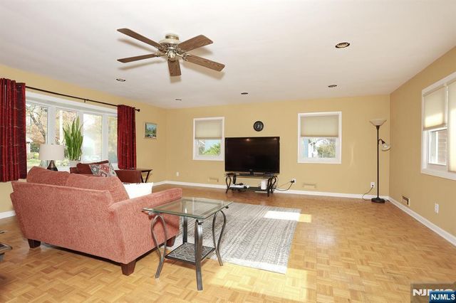 787 Schaefer Avenue, Oradell, NJ 07649