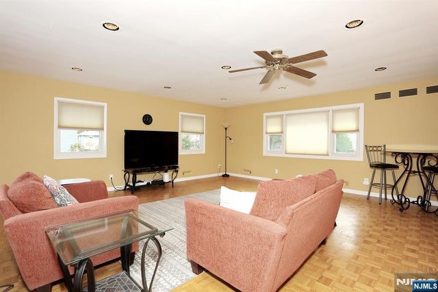 787 Schaefer Avenue, Oradell, NJ 07649