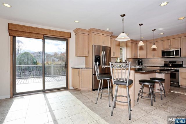 787 Schaefer Avenue, Oradell, NJ 07649