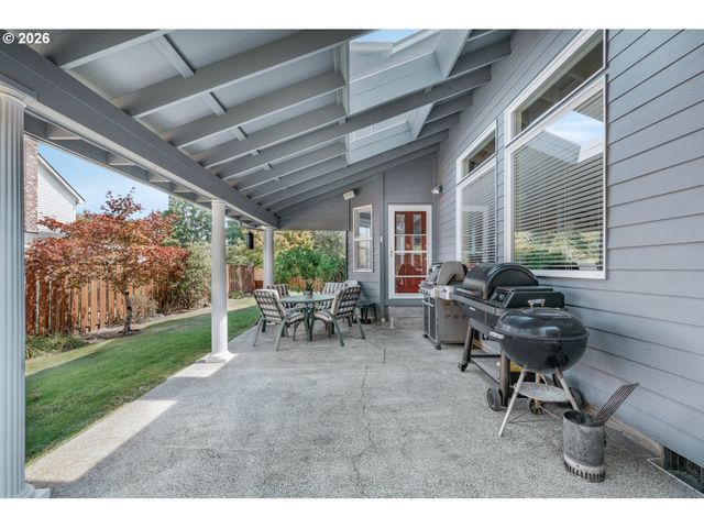 16331 Sw HOOPS Ct, Portland, OR 97223