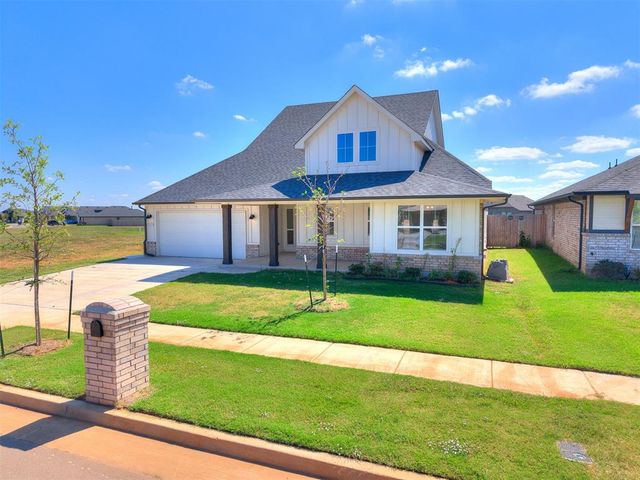10512 NW 33rd Place, Yukon, OK 73099