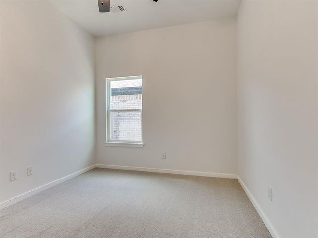 10512 NW 33rd Place, Yukon, OK 73099