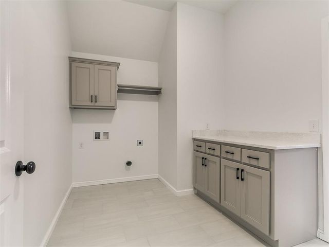 10512 NW 33rd Place, Yukon, OK 73099