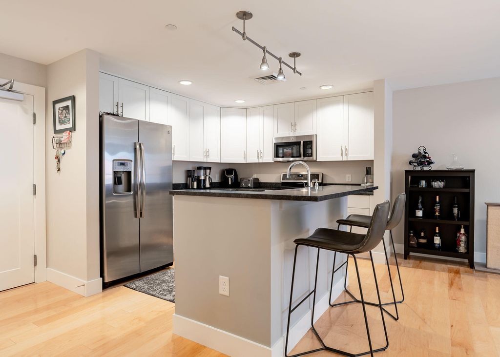 25 High Street 410, Portland, ME 04101 — photo 4