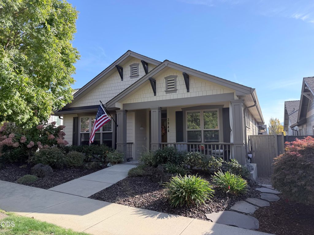 3844 Windgate Street, Medford, OR 97504