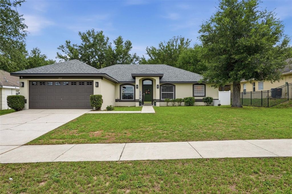 1917 SOUTHERN OAK LOOP, Minneola, FL 34715