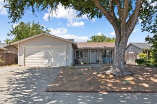 4613 Don Julio Blvd, Sacramento, CA 95842