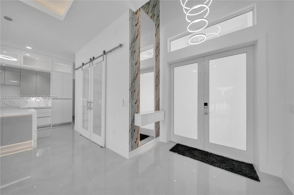 Image 18 of property listing at 4100 15TH ST SW, Lehigh Acres, FL 33976