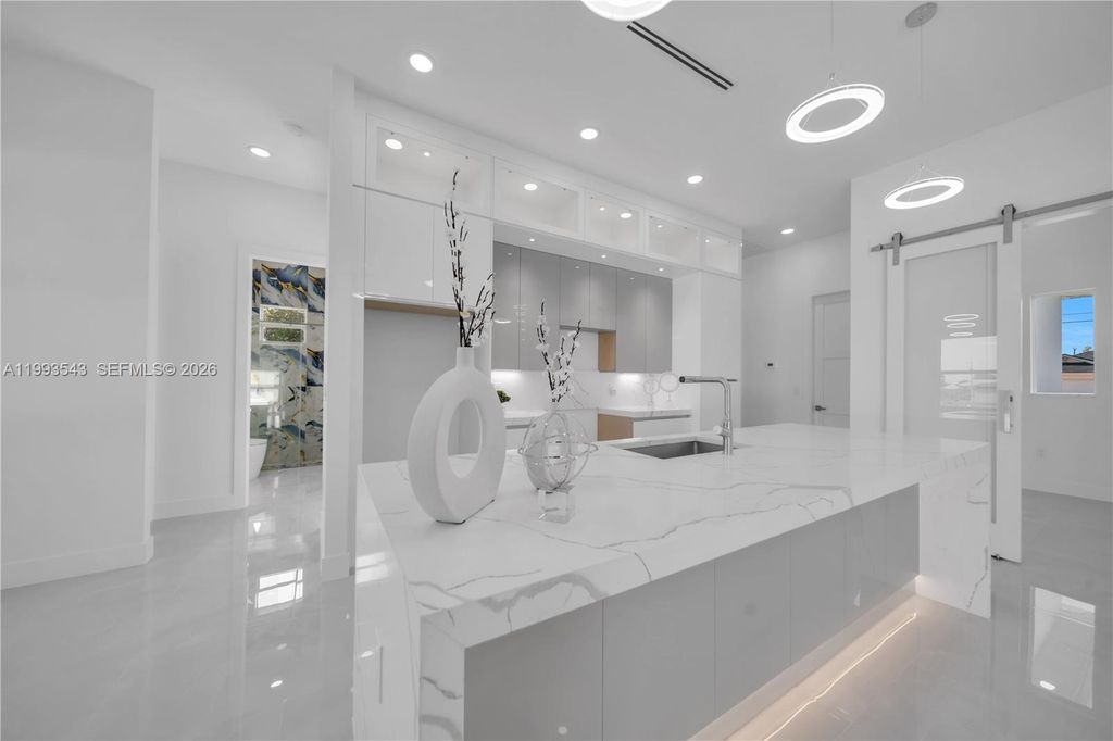 Image 24 of property listing at 4100 15TH ST SW, Lehigh Acres, FL 33976