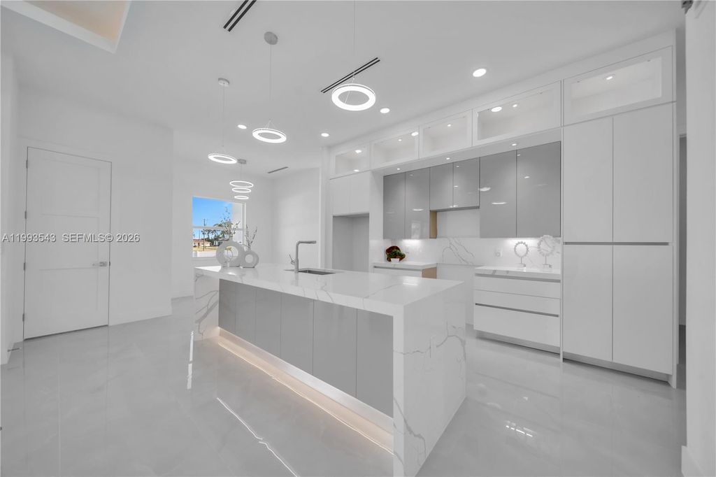 Image 25 of property listing at 4100 15TH ST SW, Lehigh Acres, FL 33976