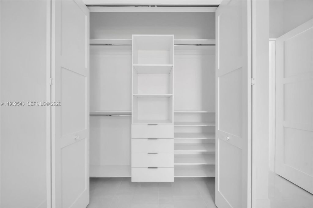 Image 33 of property listing at 4100 15TH ST SW, Lehigh Acres, FL 33976