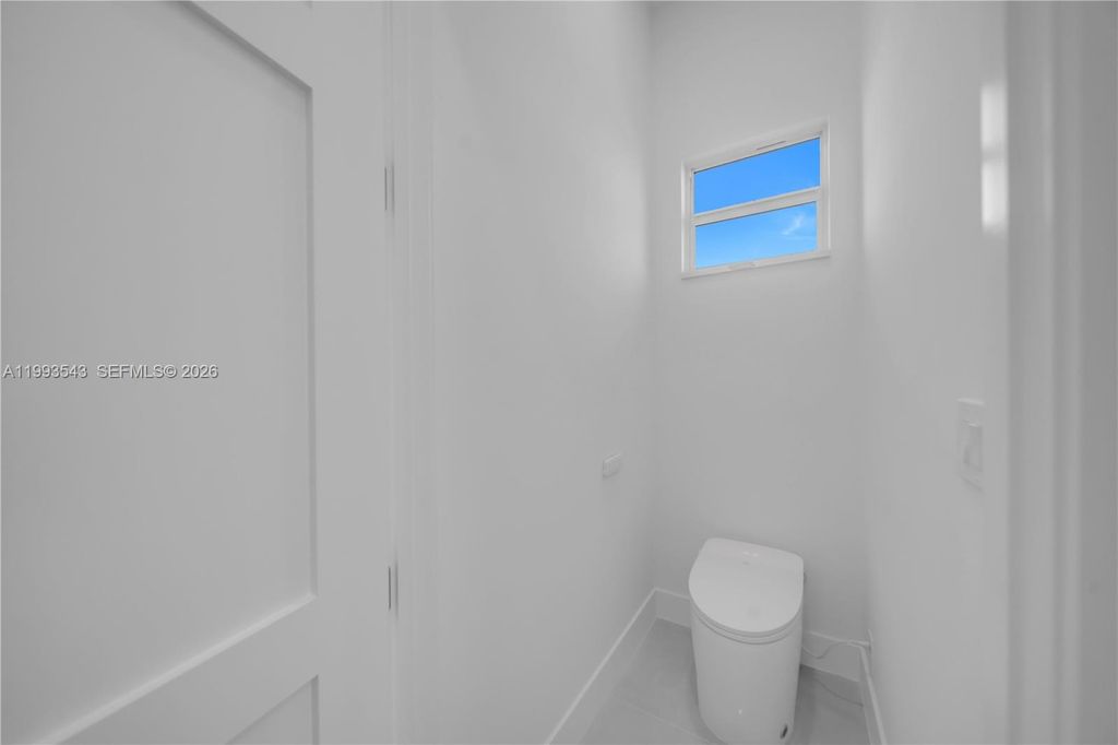 Image 38 of property listing at 4100 15TH ST SW, Lehigh Acres, FL 33976