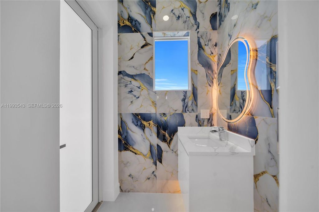 Image 46 of property listing at 4100 15TH ST SW, Lehigh Acres, FL 33976