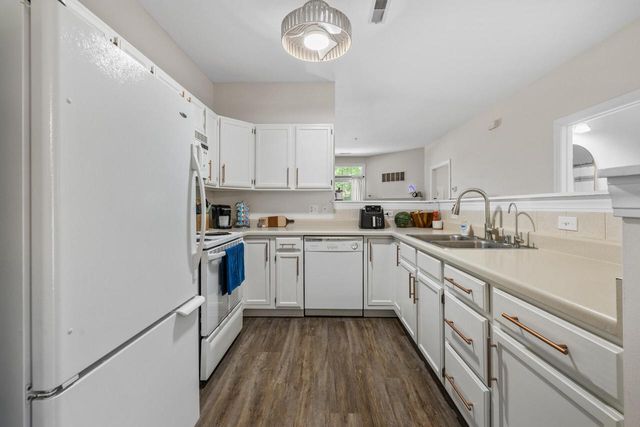 S77W19462 Lakewood DRIVE, Muskego, WI 53150