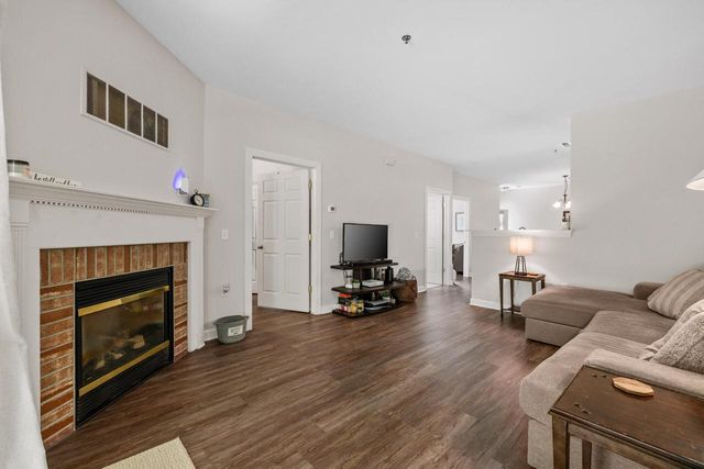 S77W19462 Lakewood DRIVE, Muskego, WI 53150