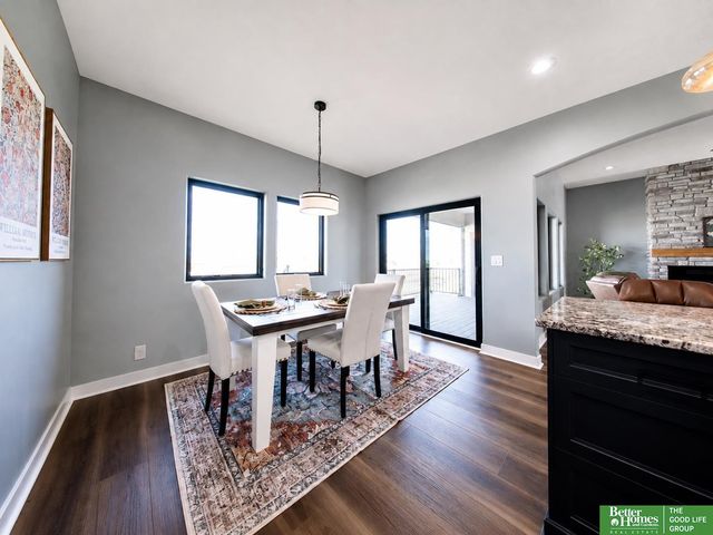 11703 S 123rd Avenue, Papillion, NE 68046
