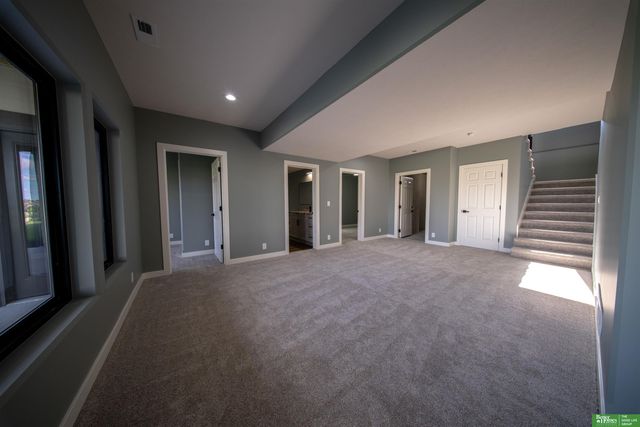 11703 S 123rd Avenue, Papillion, NE 68046