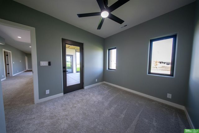 11703 S 123rd Avenue, Papillion, NE 68046