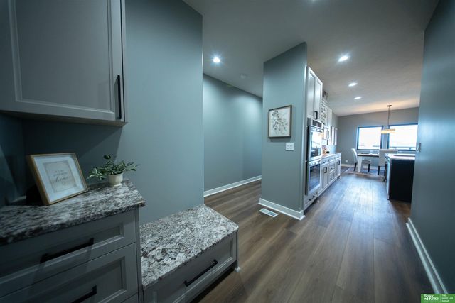 11703 S 123rd Avenue, Papillion, NE 68046