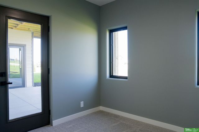 11703 S 123rd Avenue, Papillion, NE 68046