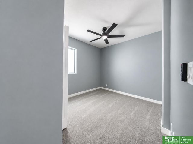 11703 S 123rd Avenue, Papillion, NE 68046