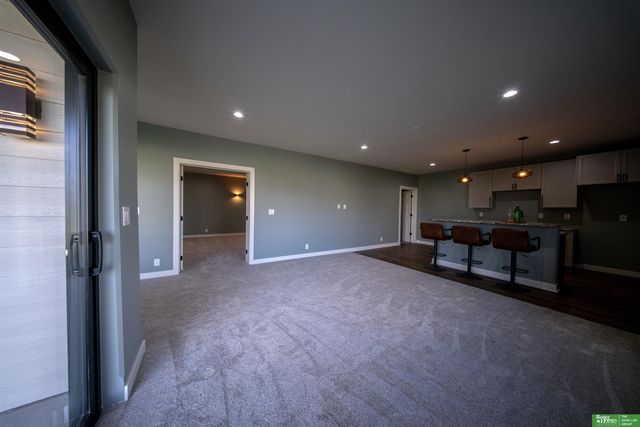 11703 S 123rd Avenue, Papillion, NE 68046