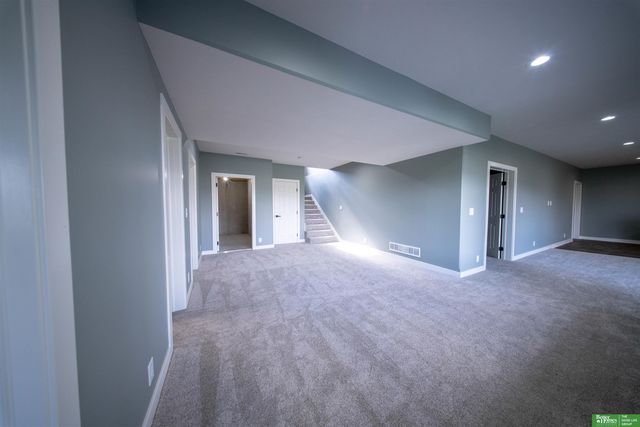 11703 S 123rd Avenue, Papillion, NE 68046