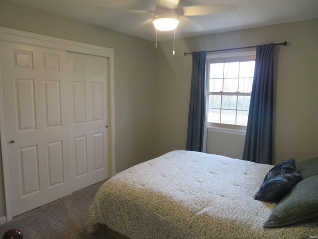 7511 Meadow Lane, Newburgh, IN 47630