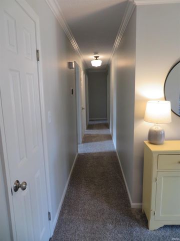 7511 Meadow Lane, Newburgh, IN 47630