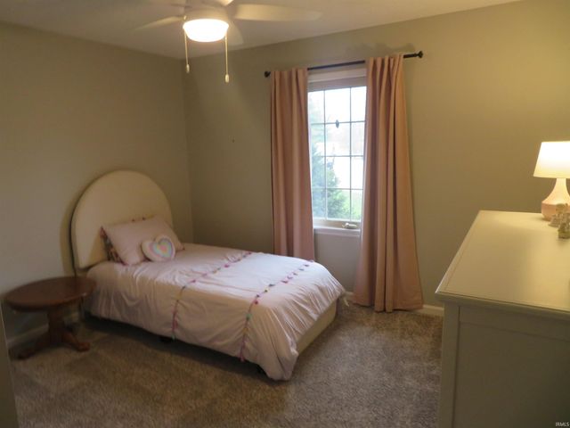 7511 Meadow Lane, Newburgh, IN 47630