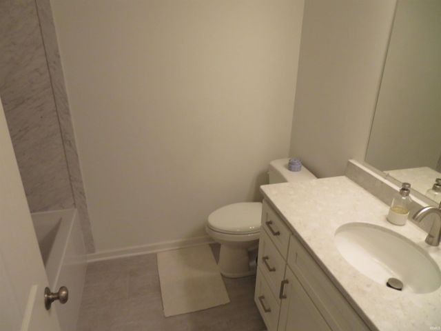 7511 Meadow Lane, Newburgh, IN 47630