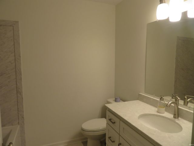 7511 Meadow Lane, Newburgh, IN 47630