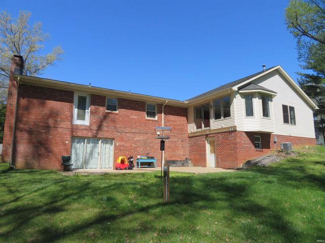 7511 Meadow Lane, Newburgh, IN 47630