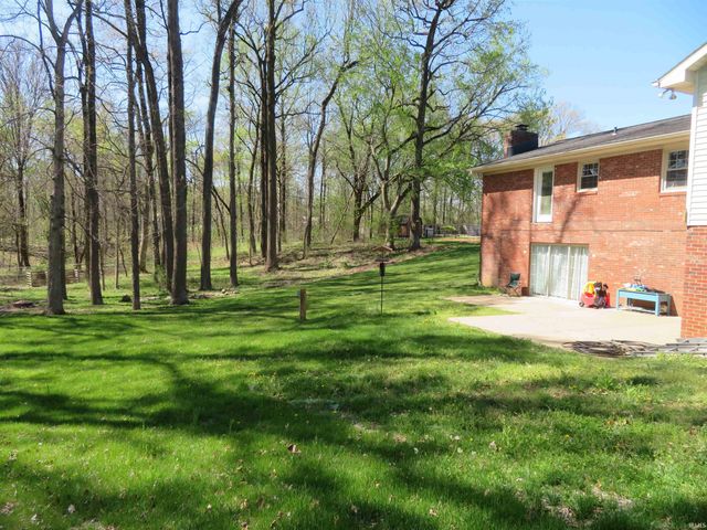 7511 Meadow Lane, Newburgh, IN 47630