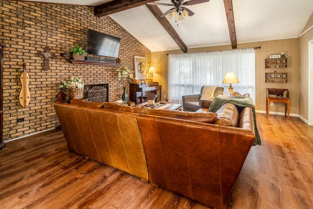 1402 Matthew Lane, Marion, IL 62959