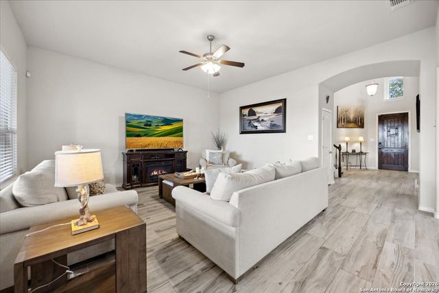 25619 Poerner, San Antonio, TX 78261