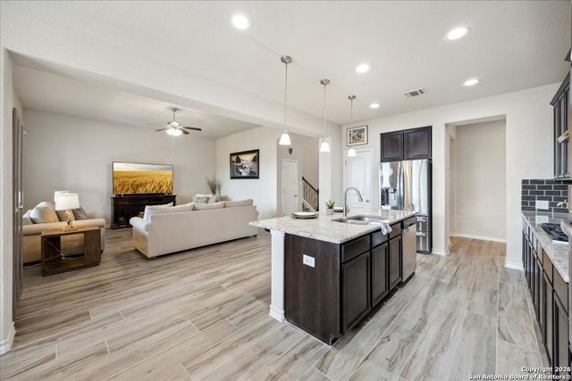 25619 Poerner, San Antonio, TX 78261