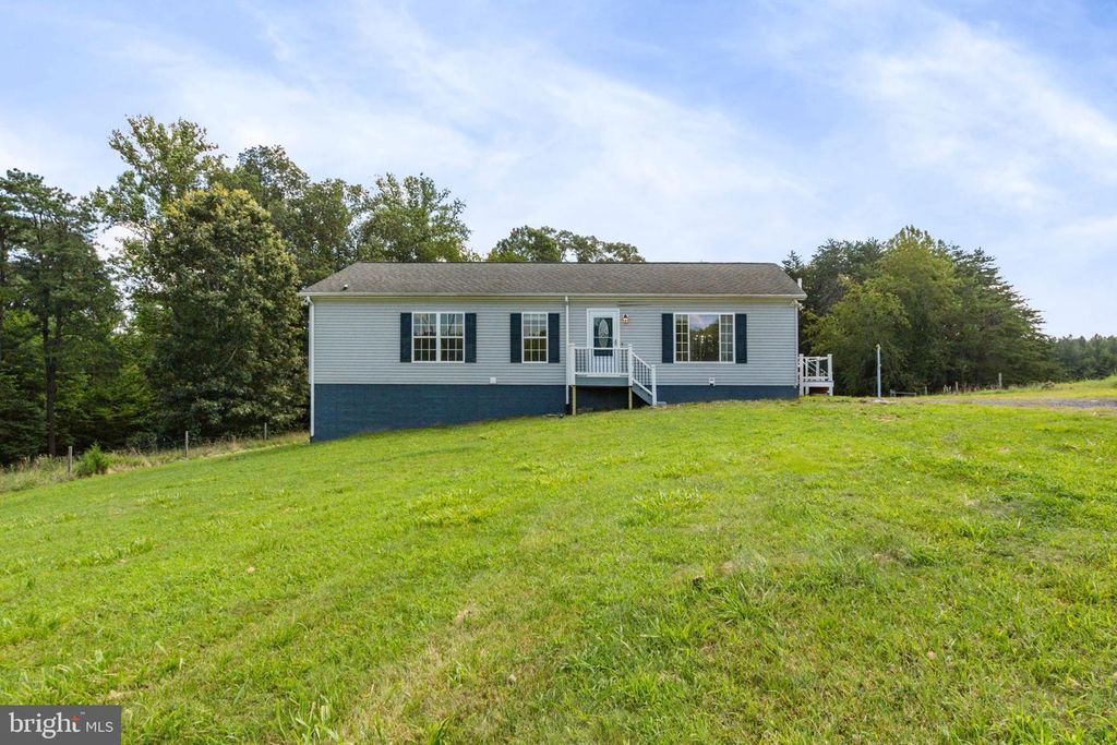 2179 WOODVILLE RD, Locust Grove, VA 22508
