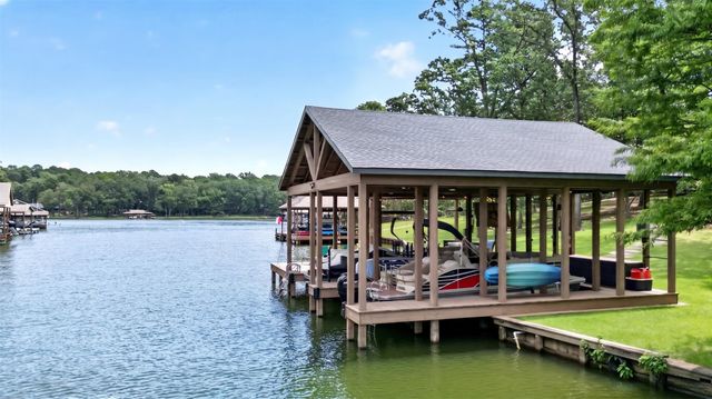 207 E Eldorado Drive, Scroggins, TX 75480