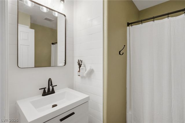 10673 Petricola Street 103, Las Vegas, NV 89183